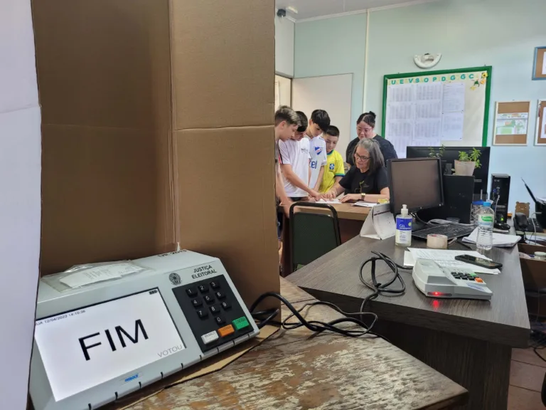 Estão abertas as inscrições para eleição do projeto Vereador Jovem